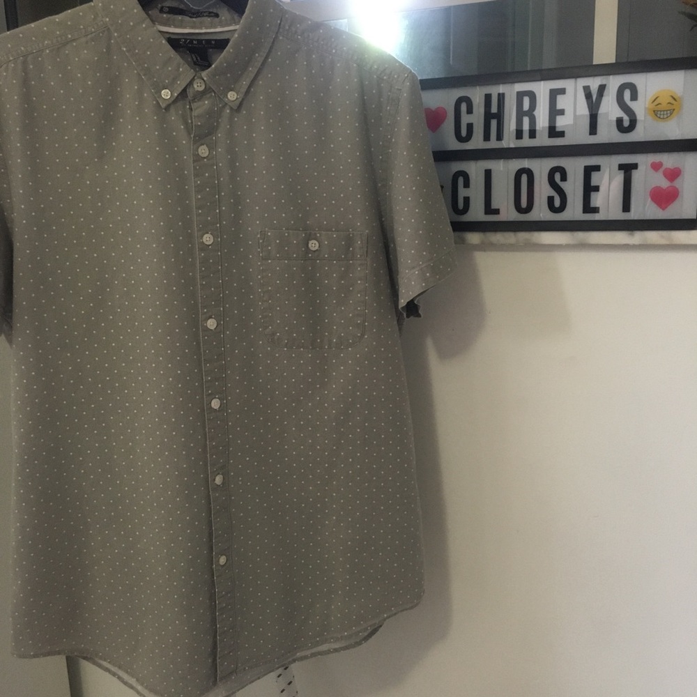 Forever 21 Men’s Grey/white Polka Dot button down